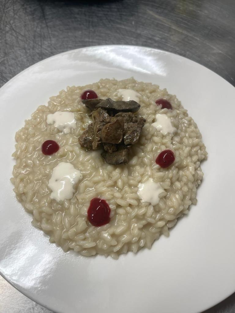 Podere San Pietro Resort Castiglion Fibocchi Bagian luar foto